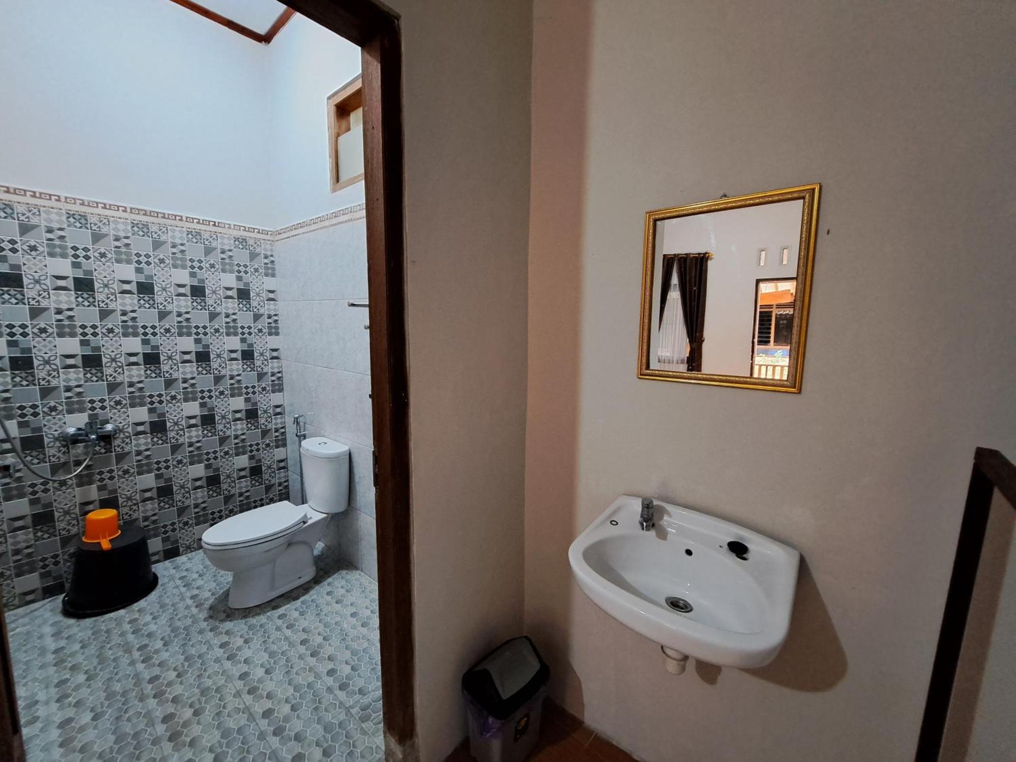 Romadhoni Homestay Magelang Habitación foto
